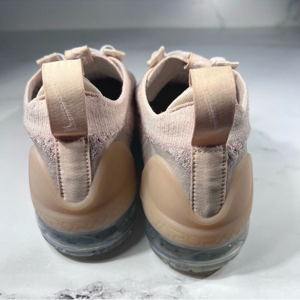 Nike Vapormax 2021 FK Oatmeal White Phantom Athletic Running Sneakers DC9454-101 - Picture 7 of 9